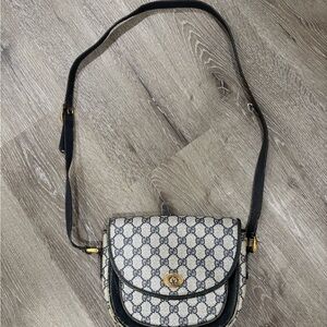 Gucci handbag (vintage)